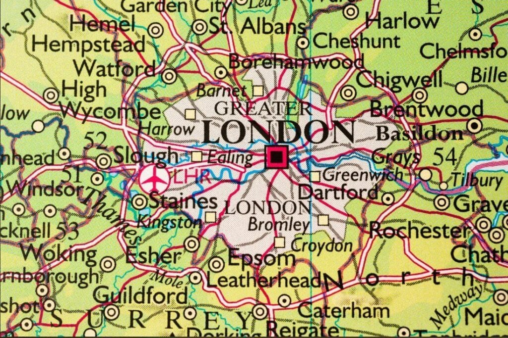 Coverage map showing our scrap car collection and towing service areas across London and Surrey