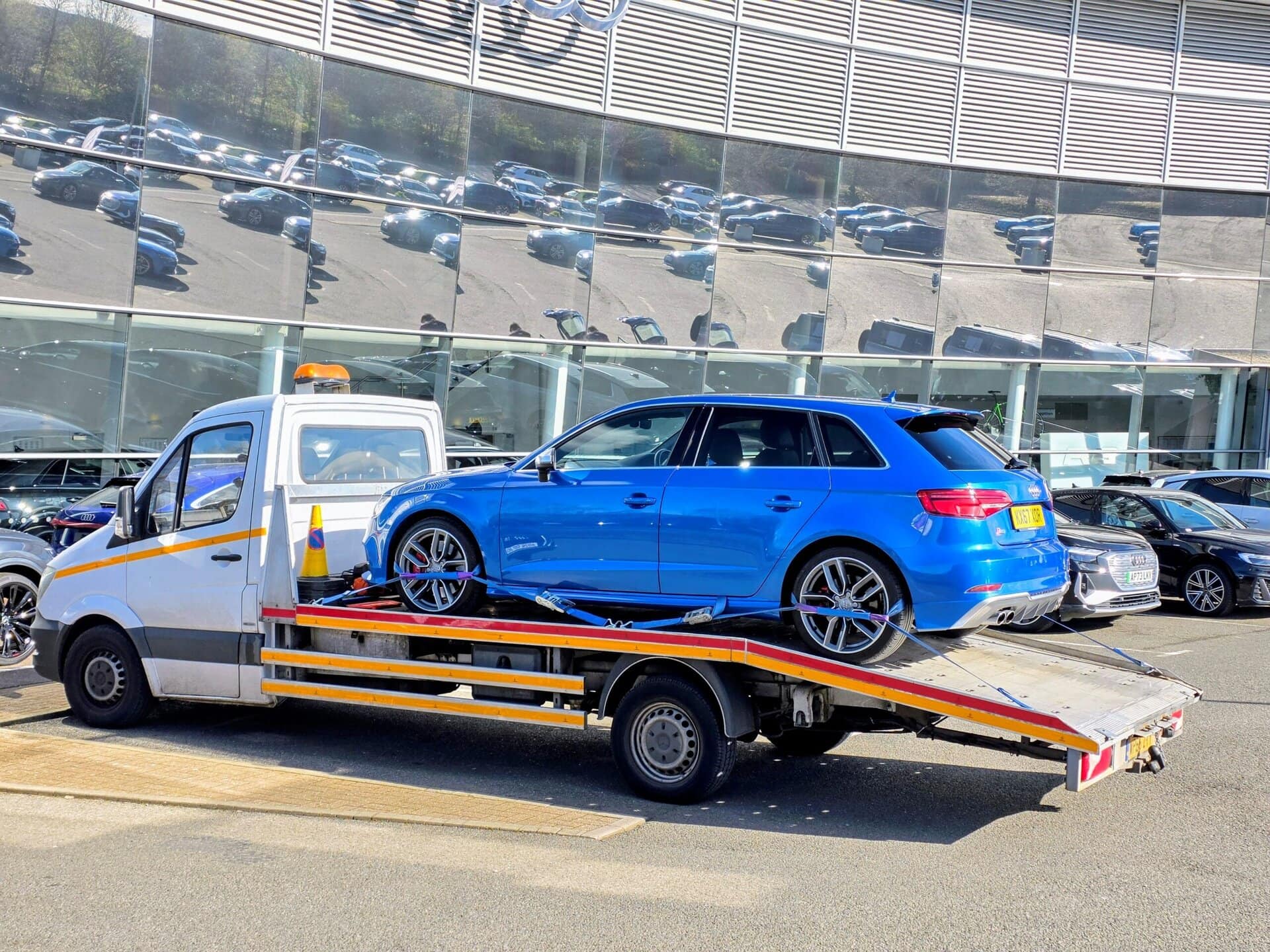 Professional Audi S3 car recovery Wimbledon by local experts. A 5 star towing service for breakdown recovery in SW19 and SW20.